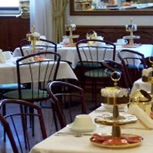 Giada 2*, Firenze Italia